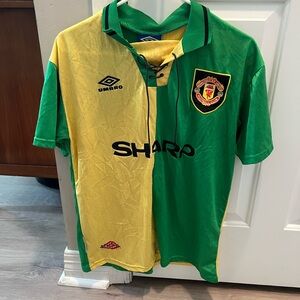 Umbro Manchester United Ryan Giggs Jersey Green and Yellow Men’s Medium